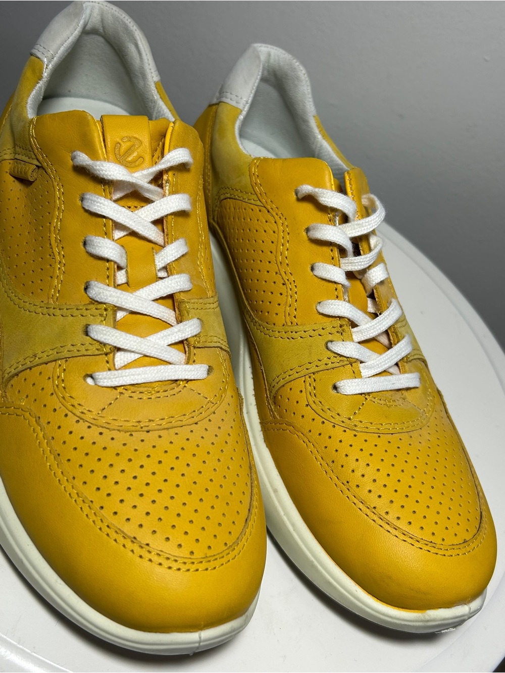 Ecco Men's Yellow Leather Perforated Sneakers